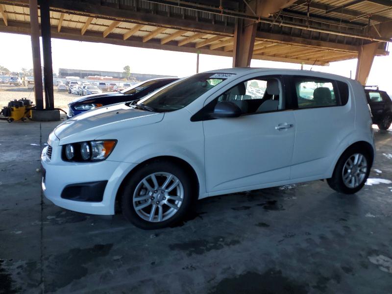 CHEVROLET SONIC 2015 with VIN 1G1JC6SB0F4206071 - Photo from auction
