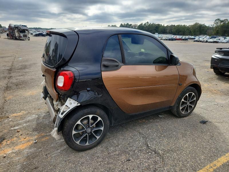 Photo 3 from auction – 2016 SMART FORTWO with VIN WMEFJ5DA7GK068769