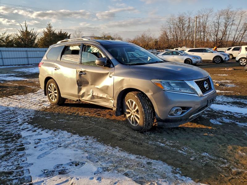 Photo 4 from auction – 2015 NISSAN PATHFINDER with VIN 5N1AR2MM9FC664397