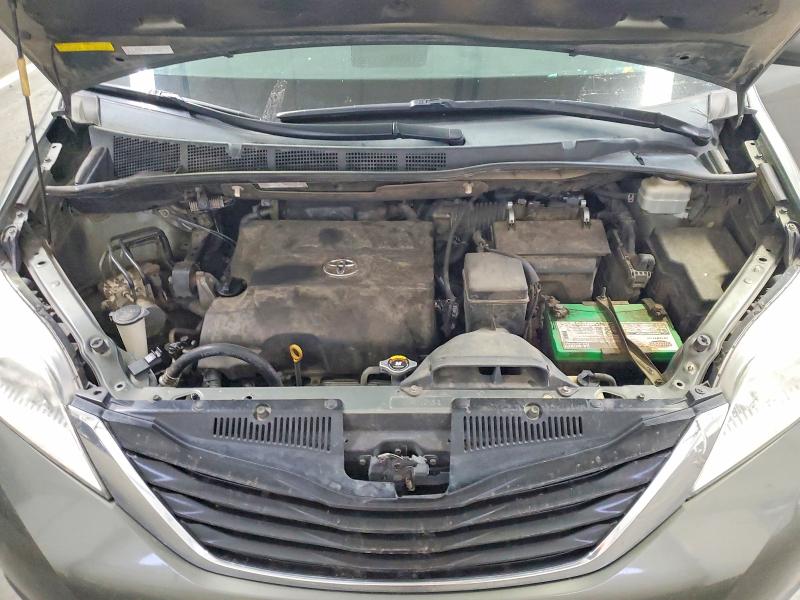 Photo 12 from auction – 2011 TOYOTA SIENNA 4X4 with VIN 5TDJK3DC5BS021253