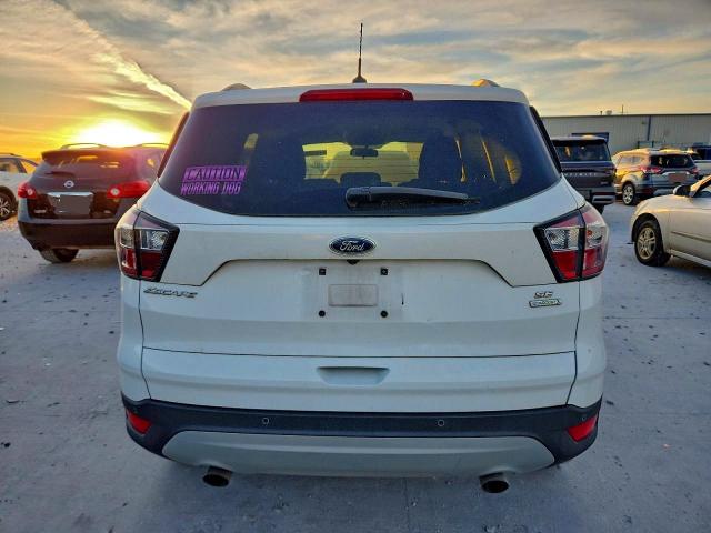 Photo 6 from auction – 2017 FORD ESCAPE SE with VIN 1FMCU0GD6HUC81845