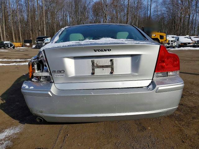 Photo 6 from auction – 2005 VOLVO S60 with VIN YV1RS612652457244