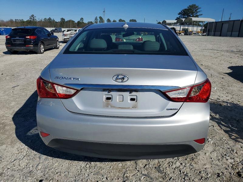 Foto 6 de la subasta – 2014 HYUNDAI SONATA SE con VIN 5NPEC4AC1EH889379