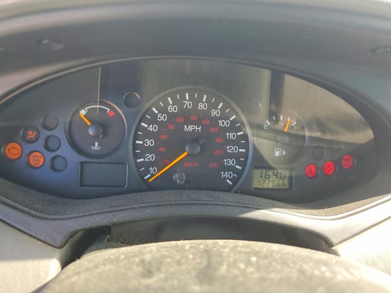 Photo 9 from auction – 2002 FORD FOCUS LX with VIN 1FAFP33P92W322089