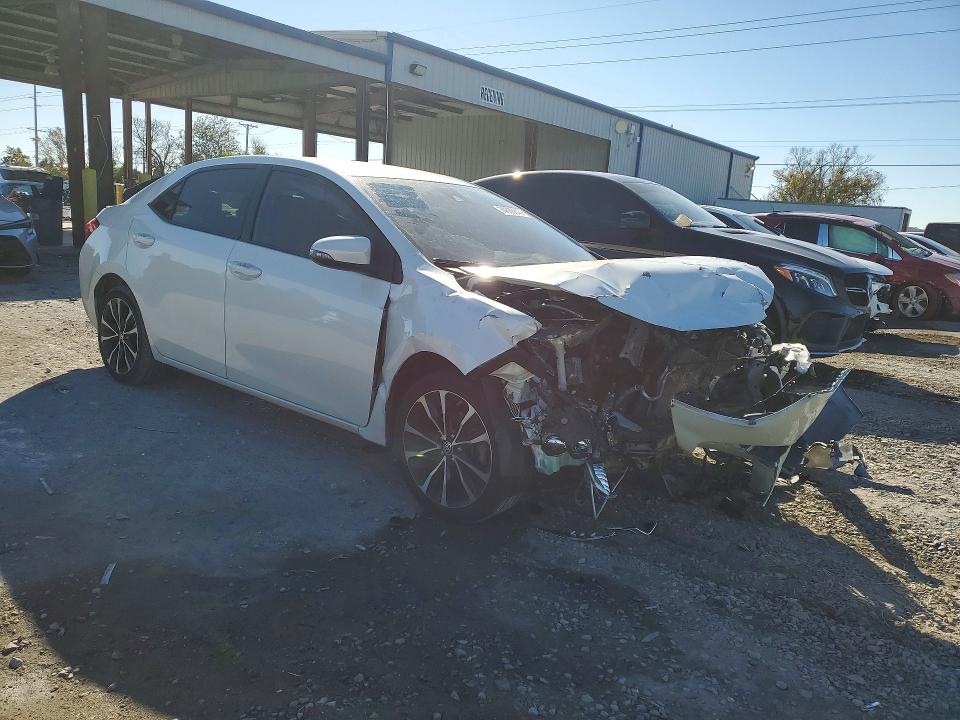 Photo 4 from auction – 2018 TOYOTA COROLLA with VIN 5YFBURHE1JP786111