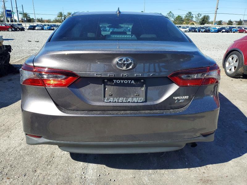 Photo 6 from auction – 2022 TOYOTA CAMRY with VIN 4T1C11AK3NU632129