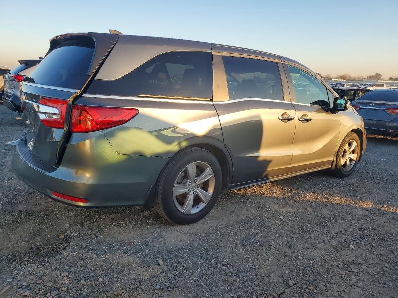 Photo 3 from auction – 2018 HONDA ODYSSEY EX with VIN 5FNRL6H73JB034438