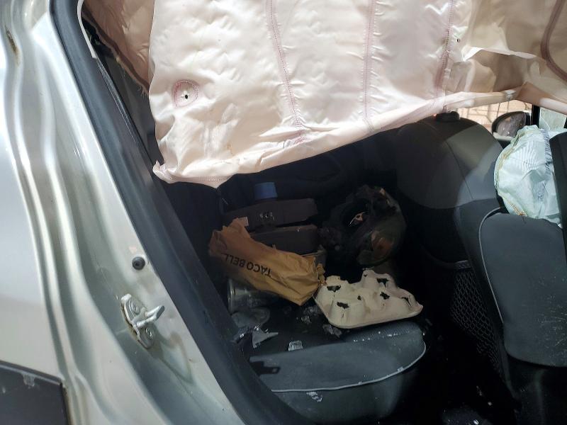 صورة رقم 11 من المزاد - 2016 FIAT 500X EASY مع VIN ZFBCFYBT3GP423287