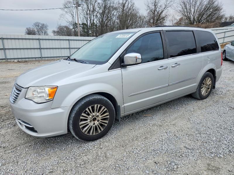 Photo 1 from auction – 2012 CHRYSLER TOWN & COU with VIN 2C4RC1CG4CR245987