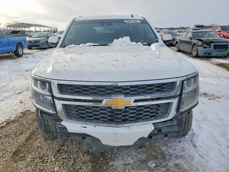Photo 5 from auction – 2015 CHEVROLET SUBURBAN K with VIN 1GNSKJKC4FR276175