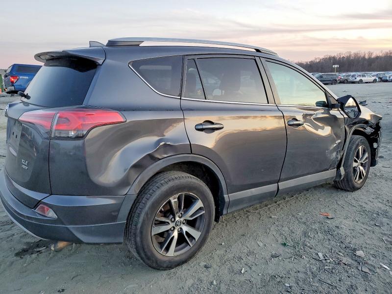 Photo 3 from auction – 2018 TOYOTA RAV4 ADVEN with VIN 2T3RFREV2JW705040