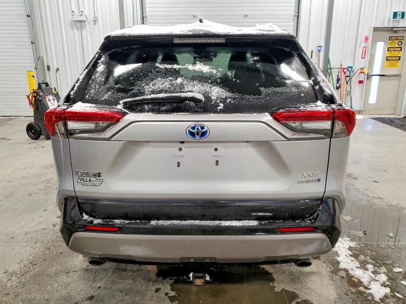Photo 6 from auction – 2022 TOYOTA RAV4 XSE with VIN 2T35WRFVXNW148705