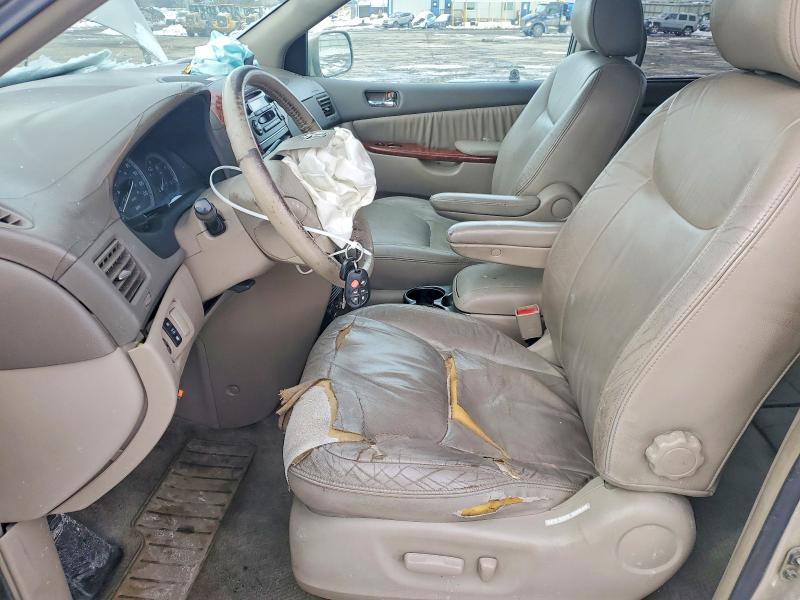 Photo 7 from auction – 2004 TOYOTA SIENNA with VIN 5TDZA22CX4S106627