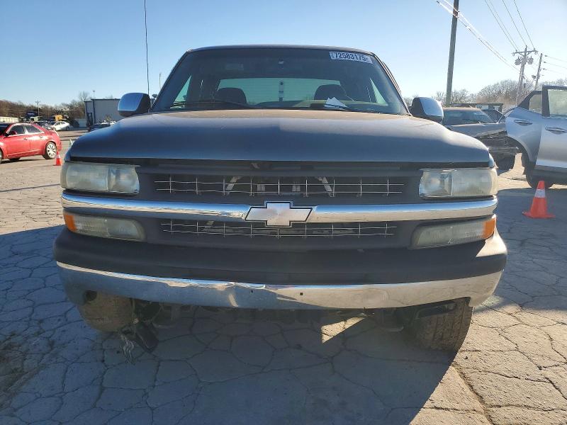 Photo 5 from auction – 2002 CHEVROLET SILVERADO with VIN 2GCEK19T221241097