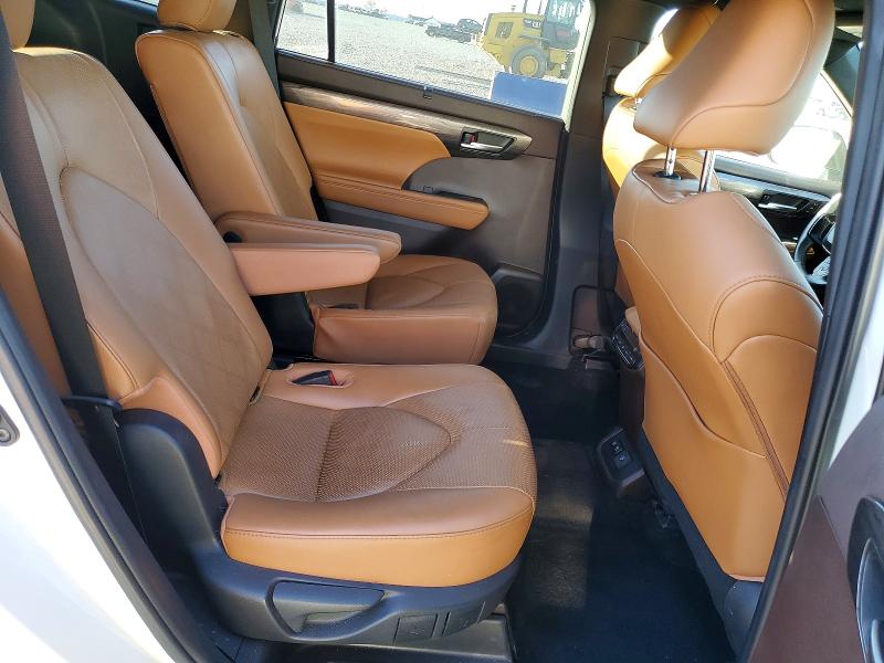 Photo 11 from auction – 2020 TOYOTA HIGHLANDER with VIN 5TDFZRBH7LS051763