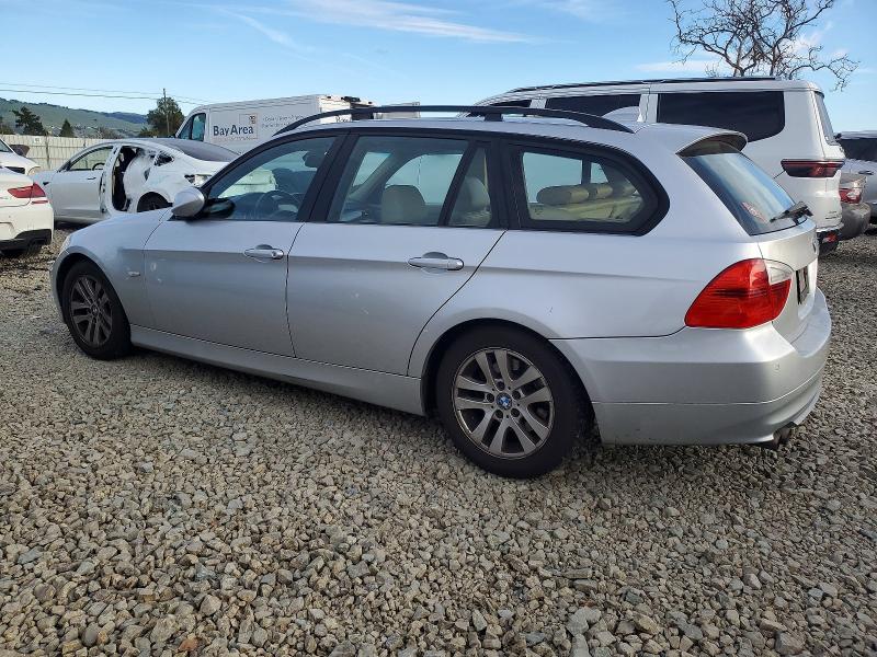 Photo 2 from auction – 2007 BMW 328 with VIN WBAVT73537FZ36261