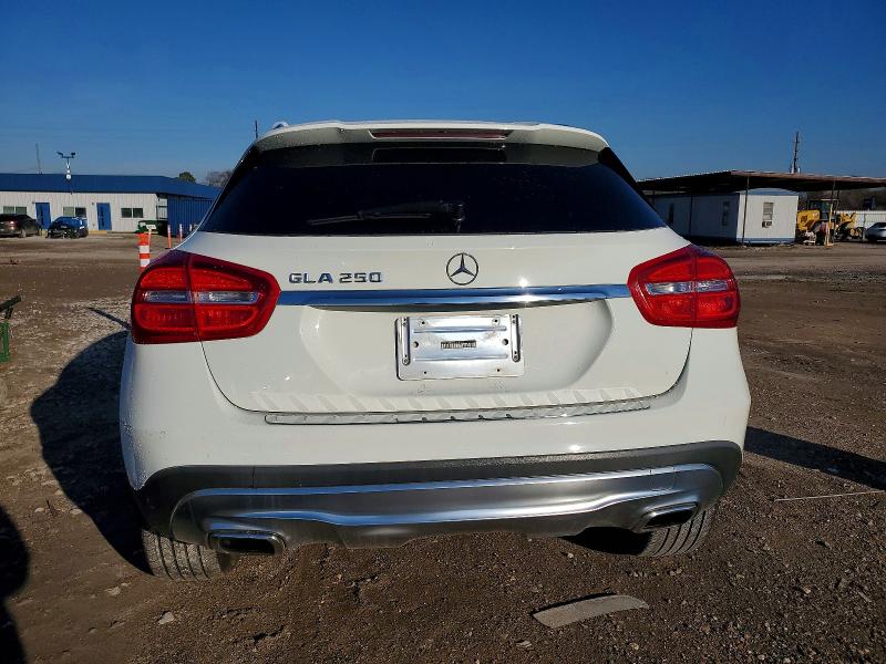 Photo 6 from auction – 2015 MERCEDES-BENZ GLA with VIN WDCTG4EB2FJ119501