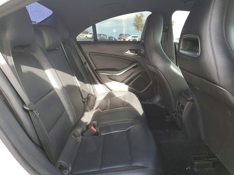 Photo 10 from auction – 2014 MERCEDES-BENZ CLA with VIN WDDSJ4EBXEN148437