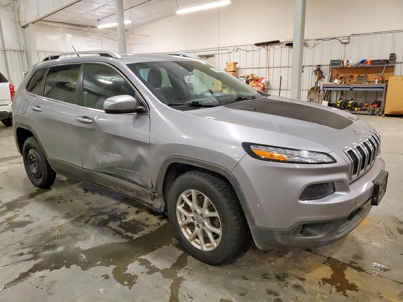 Photo 4 from auction – 2014 JEEP CHEROKEE L with VIN 1C4PJMCB2EW128180