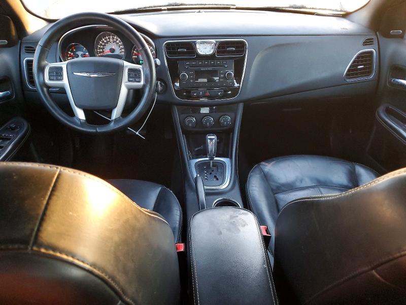 Photo 8 from auction – 2014 CHRYSLER 200 LIMITE with VIN 1C3CCBCG7EN172887