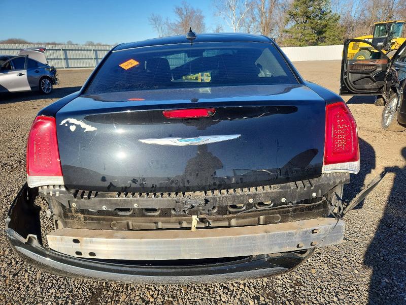 Photo 6 from auction – 2015 CHRYSLER 300 LIMITE with VIN 2C3CCAAG4FH899122