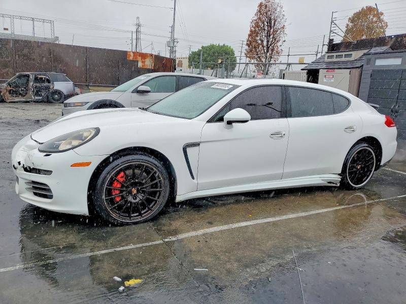 PORSCHE PANAMERA 4 2014 with VIN WP0BB2A77EL063631 - Photo from auction