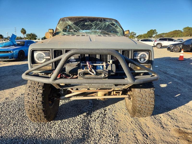 Photo 5 from auction – 1999 JEEP CHEROKEE with VIN 1J4FF68S0XL615572