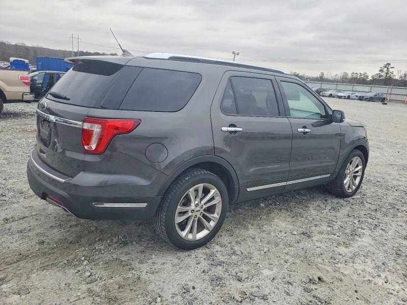 Photo 3 from auction – 2018 FORD EXPLORER L with VIN 1FM5K7F84JGB03545