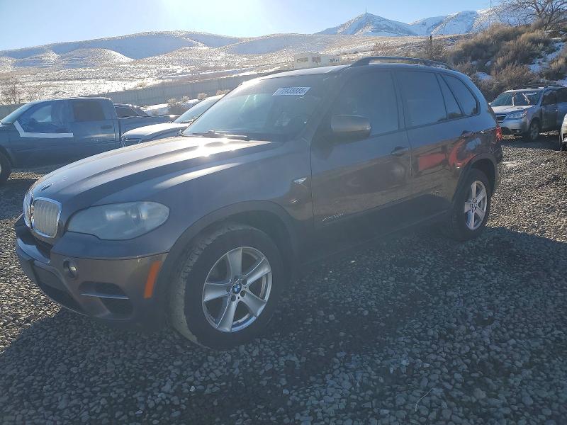 BMW X5 XDRIVE3 2012 with VIN 5UXZW0C57CL673883 - Photo from auction