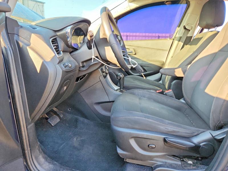 Photo 7 from auction – 2018 CHEVROLET TRAX LS with VIN 3GNCJKSBXJL392839