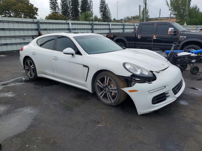 Photo 4 from auction – 2014 PORSCHE PANAMERA with VIN WP0AB2A74EL055532