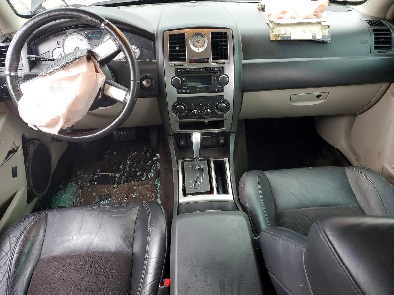 Photo 8 from auction – 2006 CHRYSLER 300C with VIN 2C3KA73W26H523818