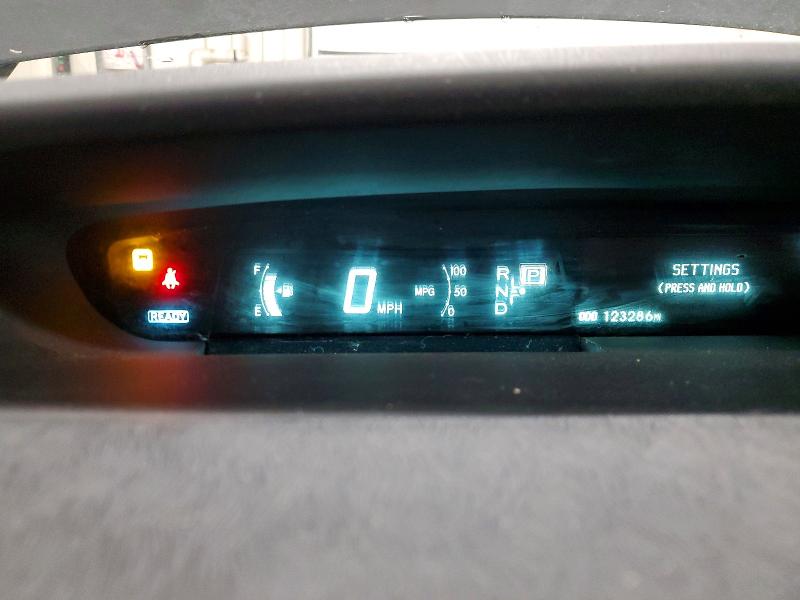 Photo 9 from auction – 2010 TOYOTA PRIUS with VIN JTDKN3DU6A0017671