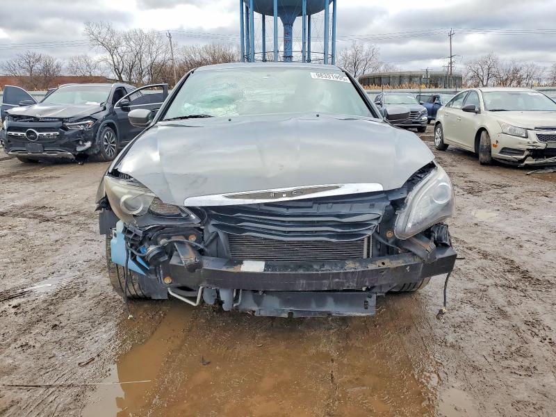 Photo 5 from auction – 2013 CHRYSLER 200 TOURIN with VIN 1C3CCBBB0DN503569