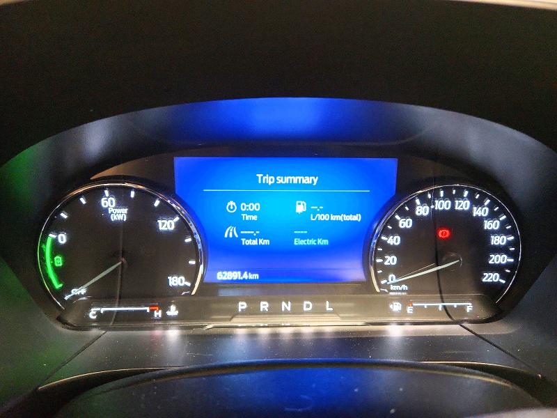 Photo 9 from auction – 2021 FORD ESCAPE with VIN 1FMCU9CZ4MUA17328