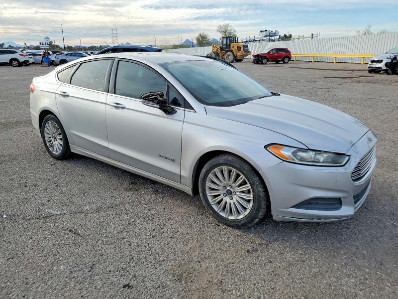 Photo 4 from auction – 2016 FORD FUSION SE with VIN 3FA6P0LU5GR166194