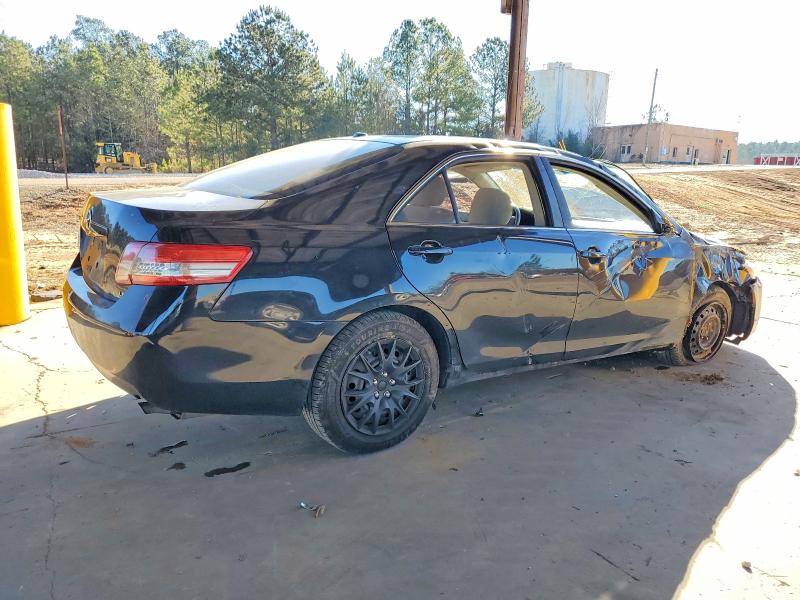 Photo 3 from auction – 2011 TOYOTA CAMRY with VIN 4T1BF3EKXBU123539