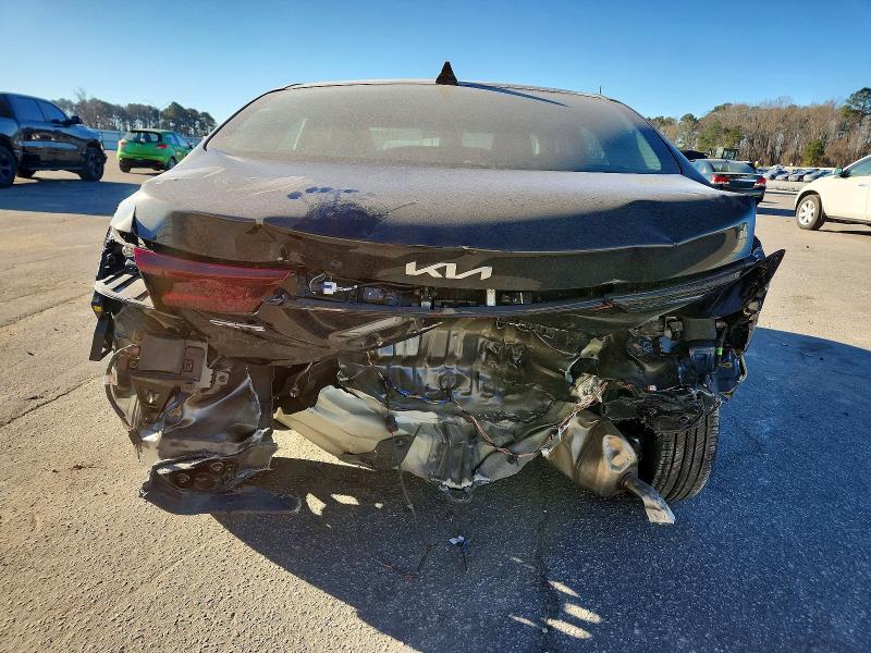 Photo 6 from auction – 2024 KIA FORTE with VIN 3KPF24AD2RE809940