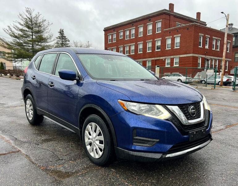 NISSAN ROGUE S 2019 with VIN 5N1AT2MV6KC815345 - Photo from auction