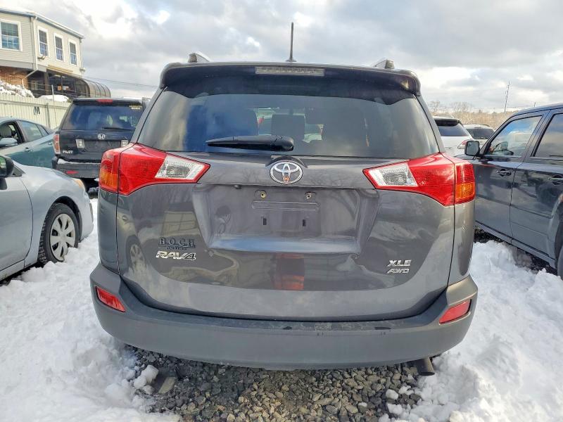 Photo 6 from auction – 2013 TOYOTA RAV4 XLE with VIN JTMRFREV8ED049753