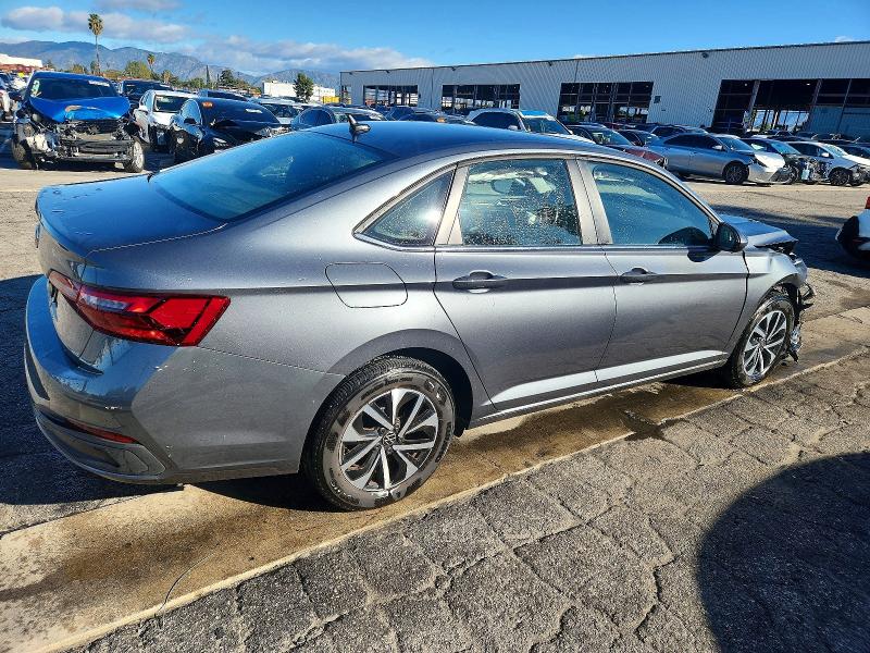 Photo 3 from auction – 2024 VOLKSWAGEN JETTA S with VIN 3VW5M7BU4RM071891
