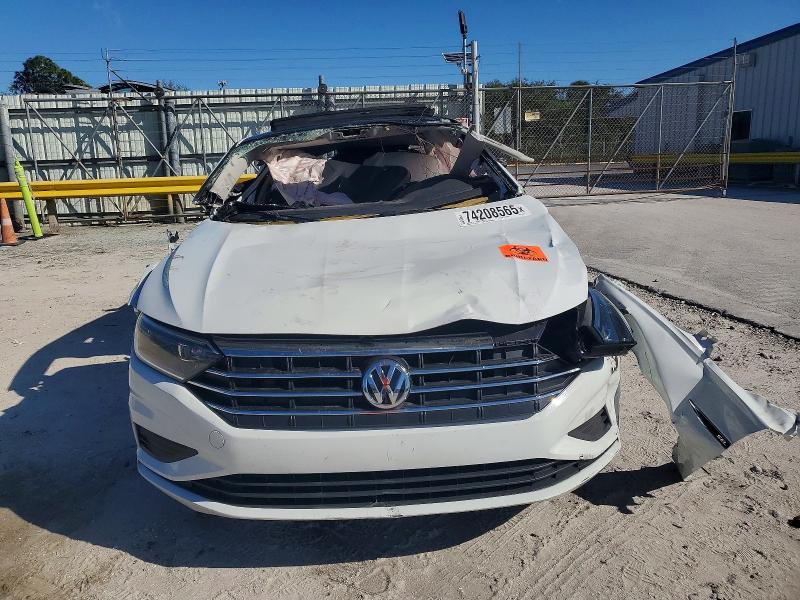 Photo 5 from auction – 2020 VOLKSWAGEN JETTA with VIN 3VWE57BU2LM085275