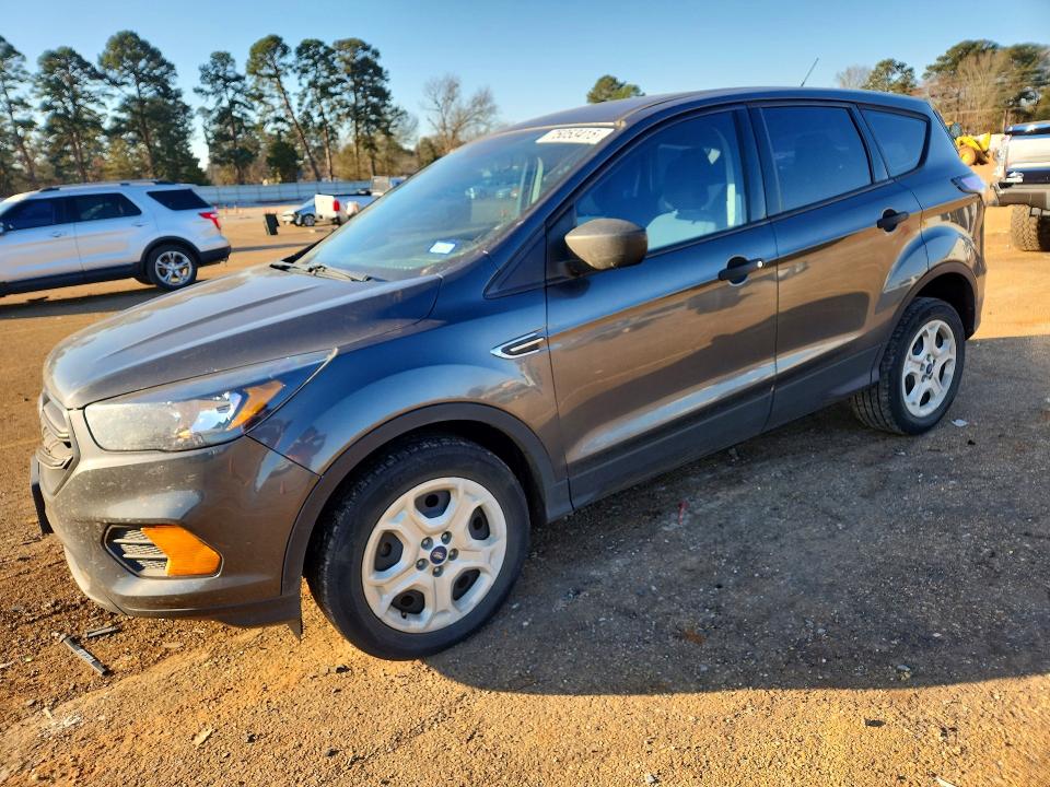 FORD ESCAPE 2018 with VIN 1FMCU0F78JUD43599 - Photo from auction