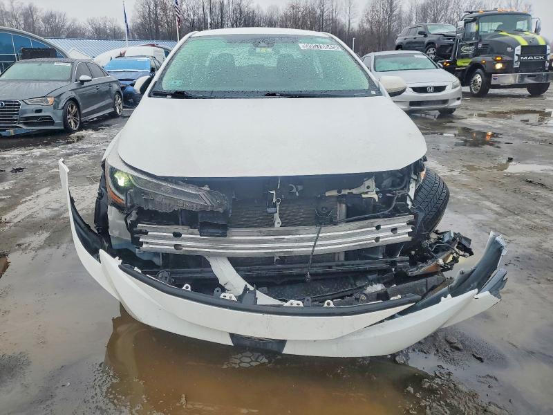 Photo 5 from auction – 2022 TOYOTA COROLLA LE with VIN 5YFEPMAE3NP327587