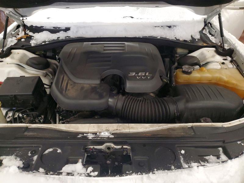 Photo 11 from auction – 2014 CHRYSLER 300 with VIN 2C3CCARG7EH229275