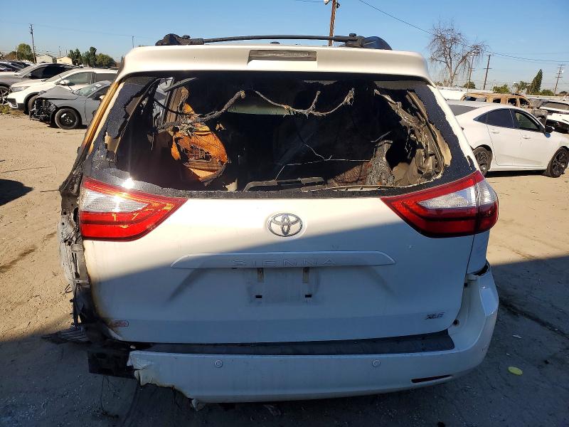 Photo 6 from auction – 2015 TOYOTA SIENNA with VIN 5TDYK3DC7FS552183