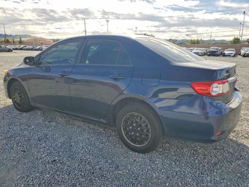 Photo 2 from auction – 2011 TOYOTA COROLLA with VIN JTDBU4EE6BJ099722