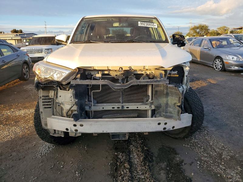 Photo 5 from auction – 2019 TOYOTA 4RUNNER with VIN JTEBU5JRXK5704134
