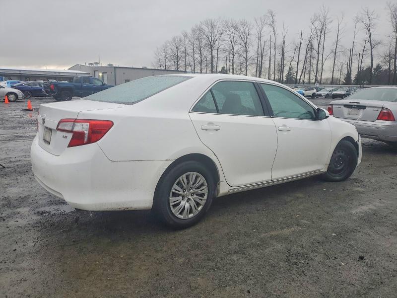 Photo 3 from auction – 2014 TOYOTA CAMRY with VIN 4T4BF1FK7ER361734