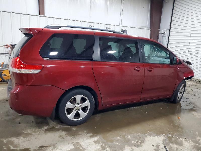 Photo 3 from auction – 2012 TOYOTA SIENNA LE with VIN 5TDKK3DC2CS208875